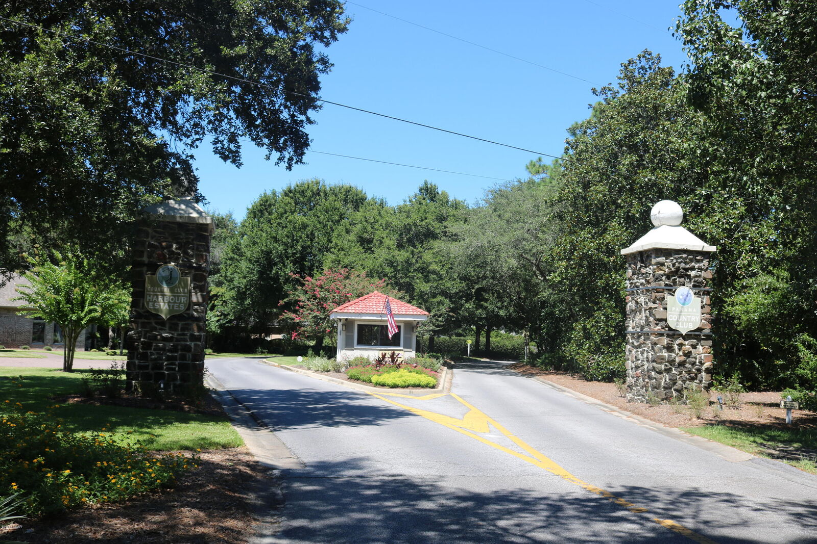Property Photo: 00 Country Club Drive FL 32444
