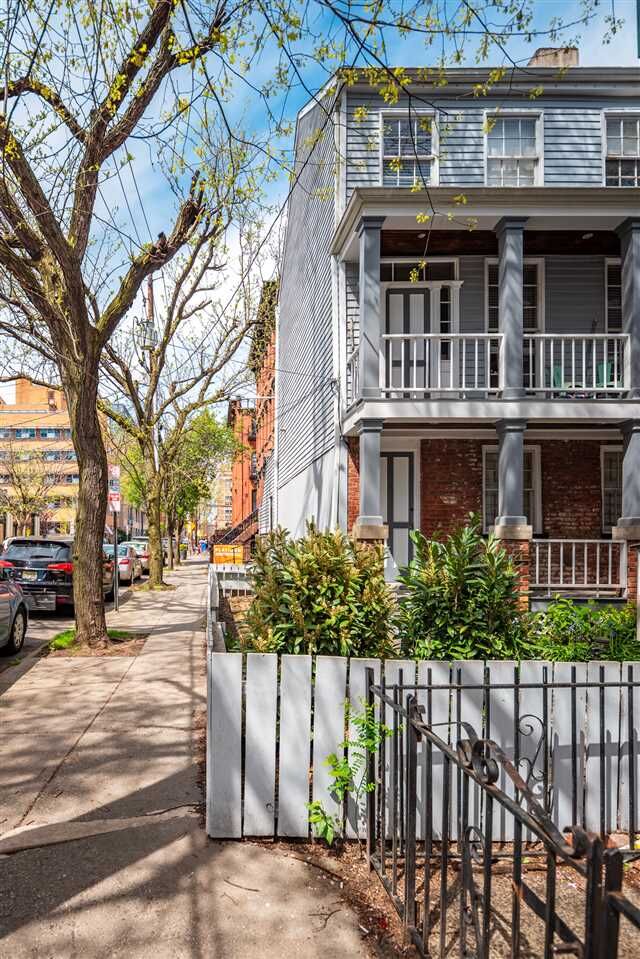 Property Photo:  124 Erie St 2  NJ 07302 