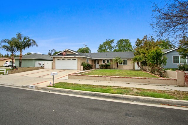 Property Photo:  2235 Elizondo Avenue  CA 93065 