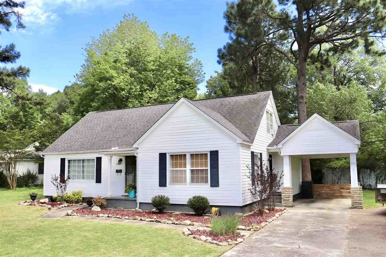 Property Photo: 1218 Walnut AR 72401