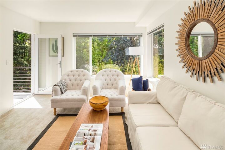Property Photo: 2301 NE Blakeley St 307 WA 98105