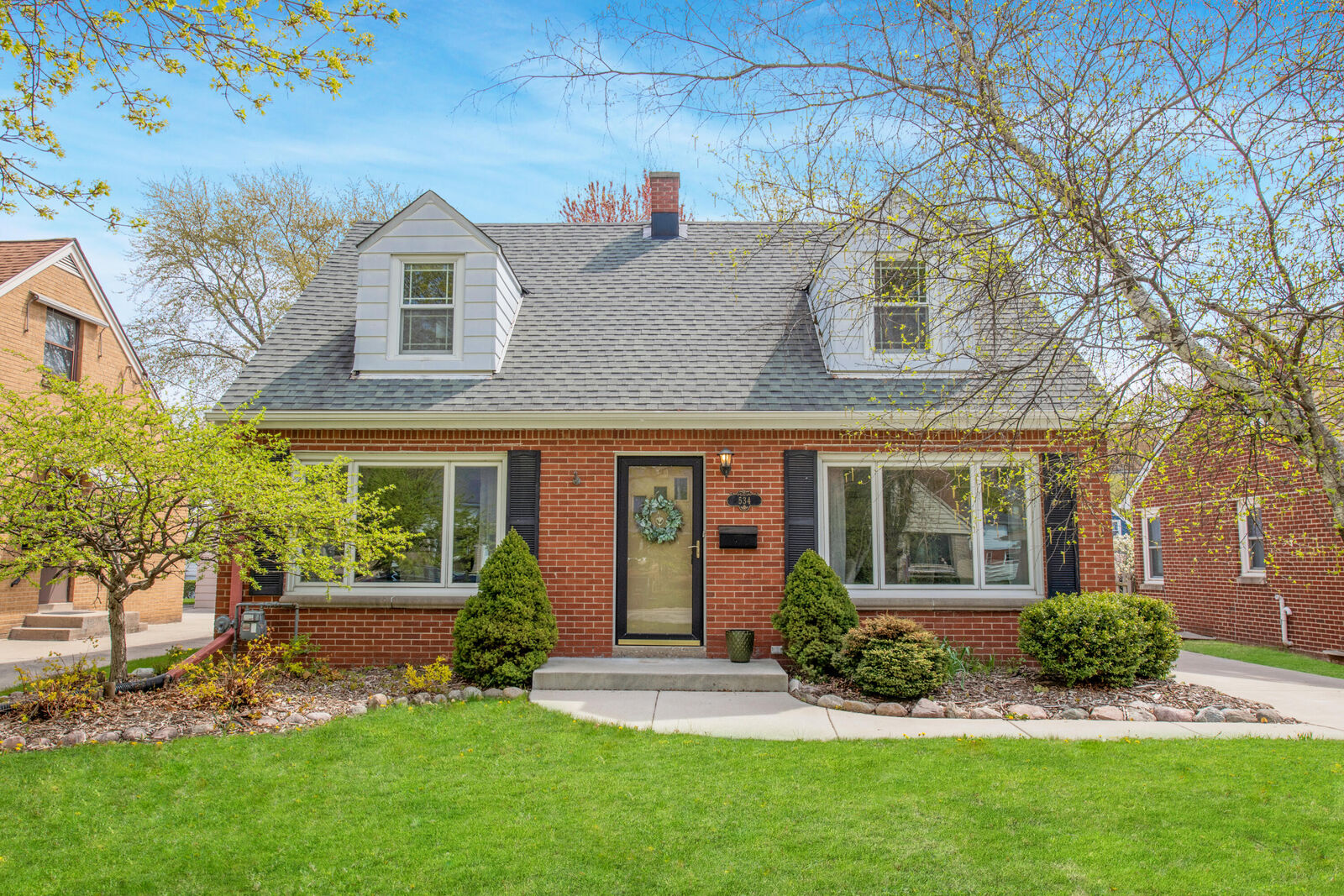 Property Photo: 534 N 105th St WI 53226