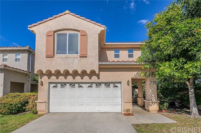 Property Photo:  9052 Hayvenhurst Avenue  CA 91343 