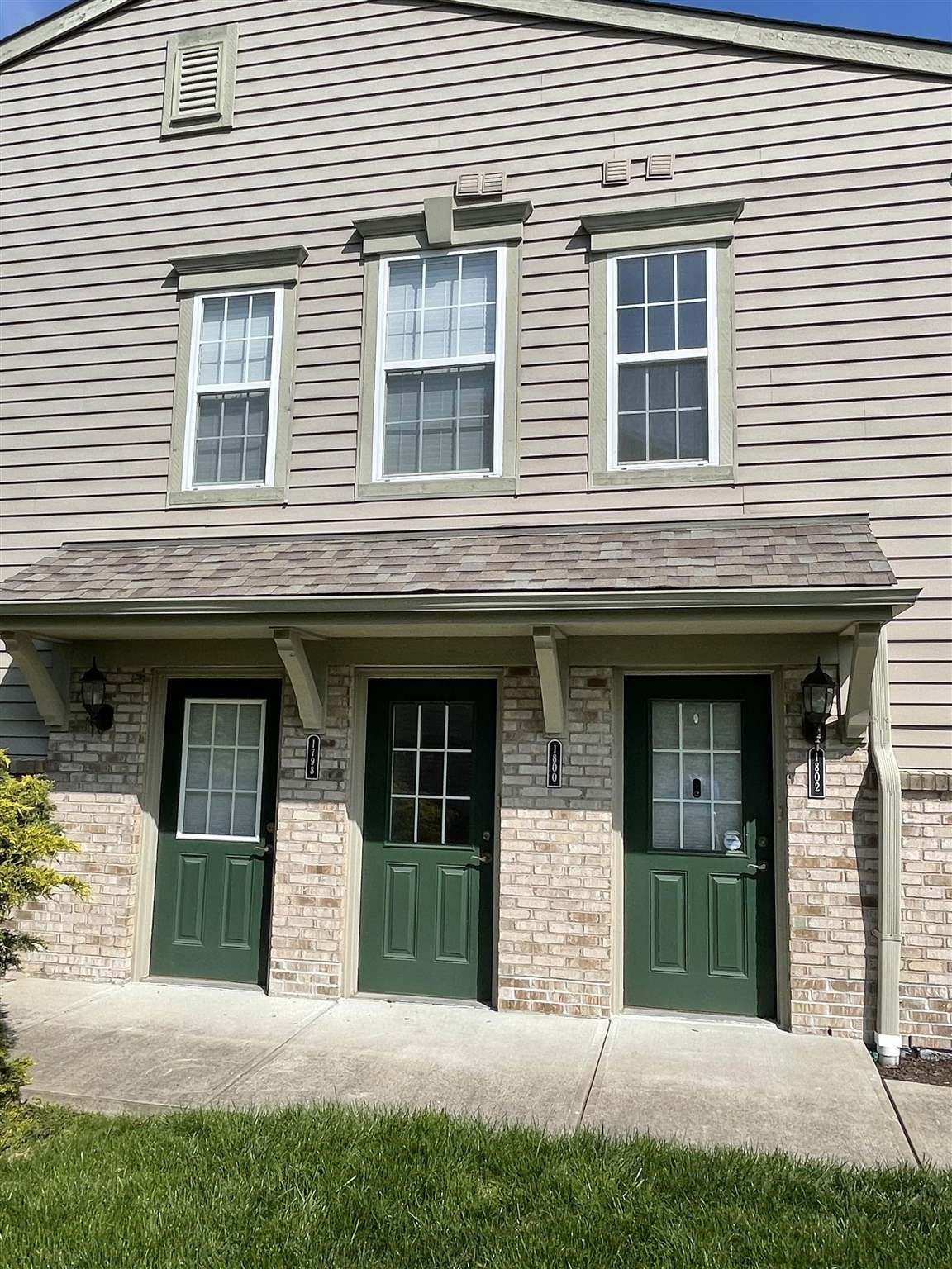 Property Photo:  1800 Hamilton Ct  KY 41091 