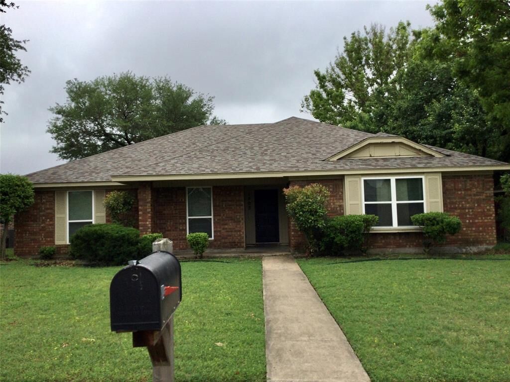 Property Photo:  1408 Flameleaf Drive  TX 75002 