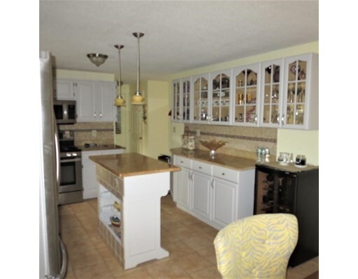 Property Photo: 113 Pilling St MA 01832