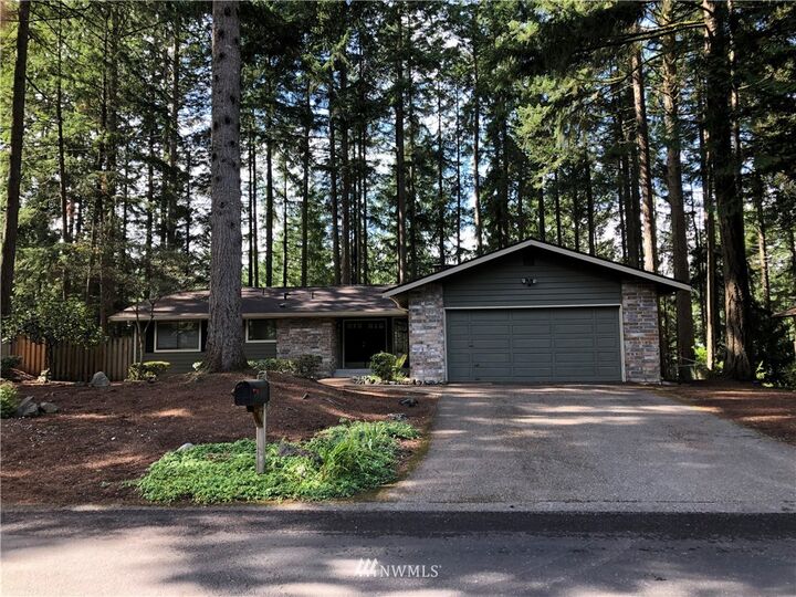 14222  56th Avenue NW  Gig Harbor WA 98332 photo
