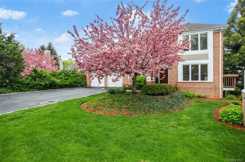 Property Photo:  5 Stone Falls Court  NY 10573 