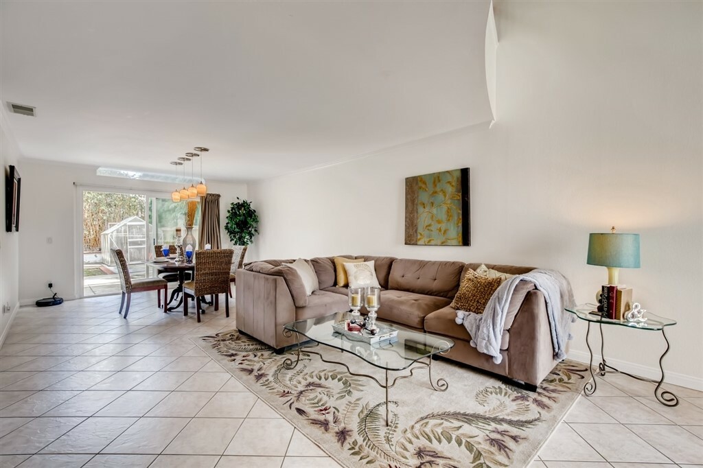 Property Photo: 3518 Stockton Pl CA 92010