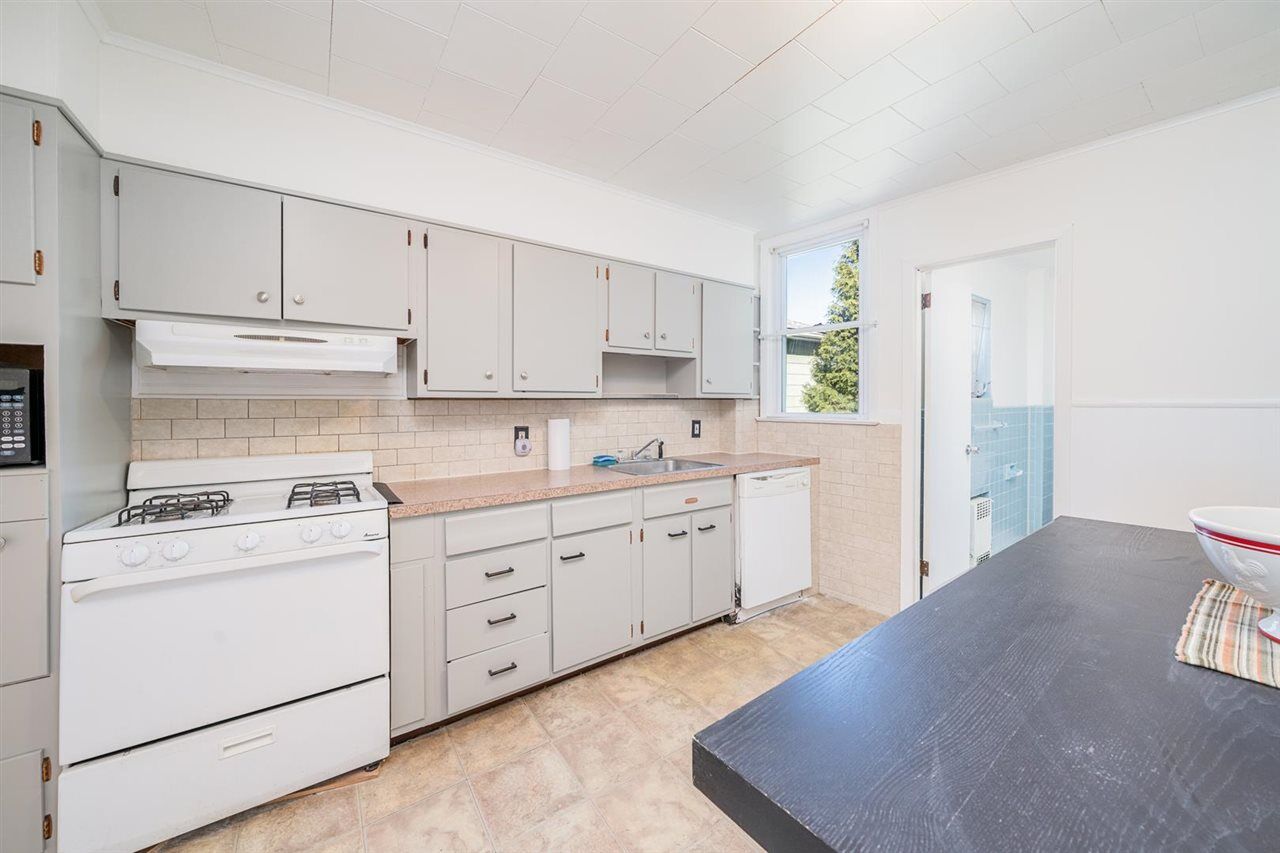 Property Photo:  100 Central Ave 2  NJ 07306 