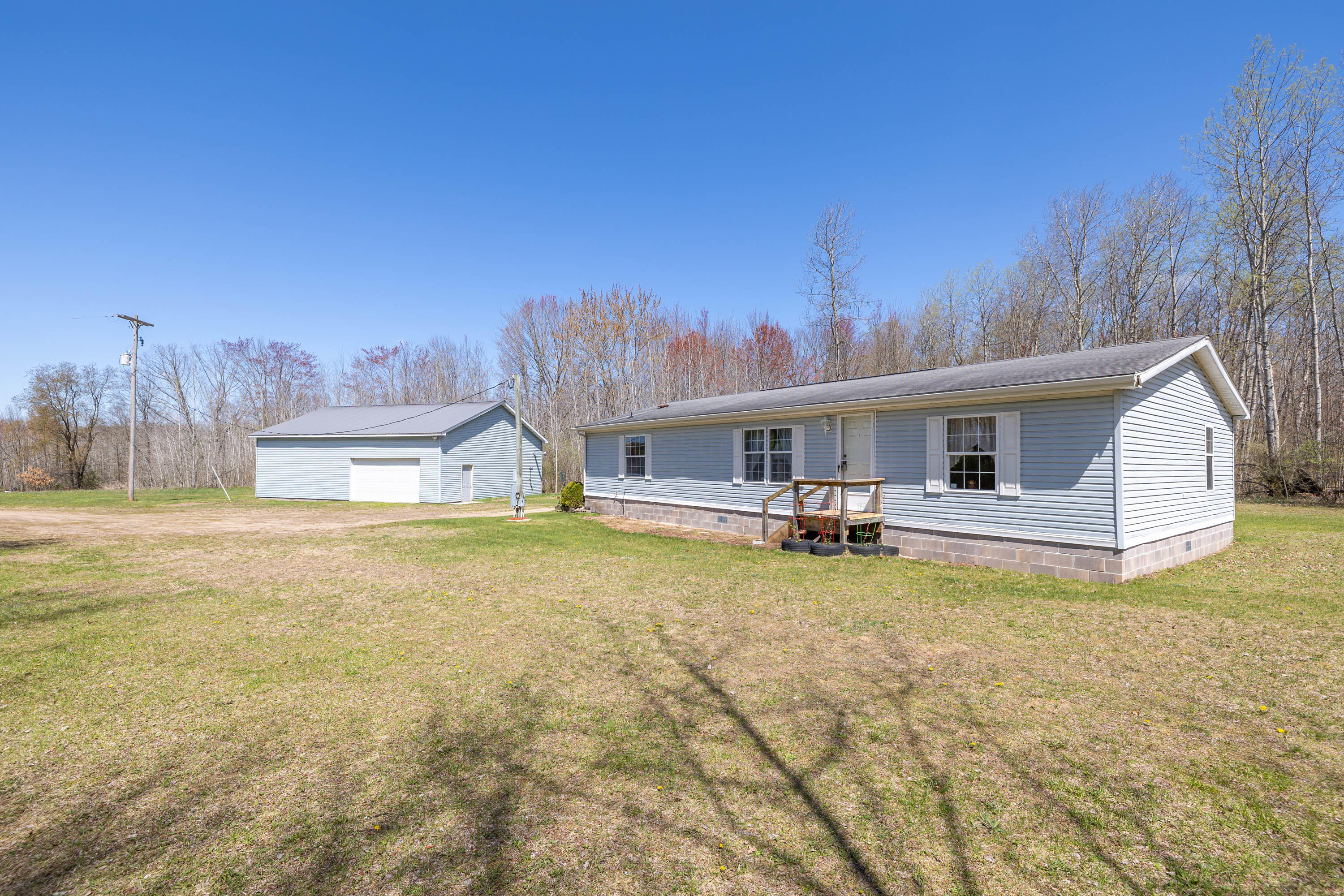 Property Photo: 18598 10 Mile Road MI 49346