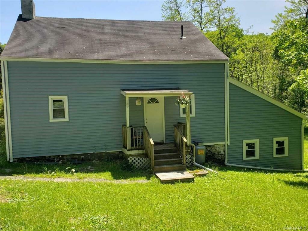 Property Photo:  552 Rossway Road  NY 12569 