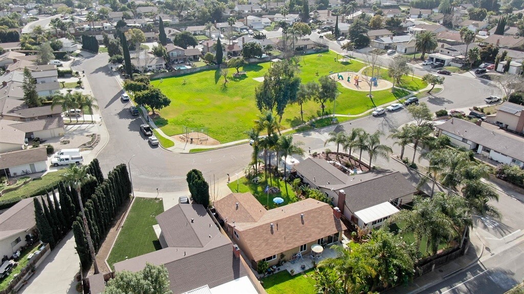 Property Photo: 1417 Glen Avon Dr CA 92069