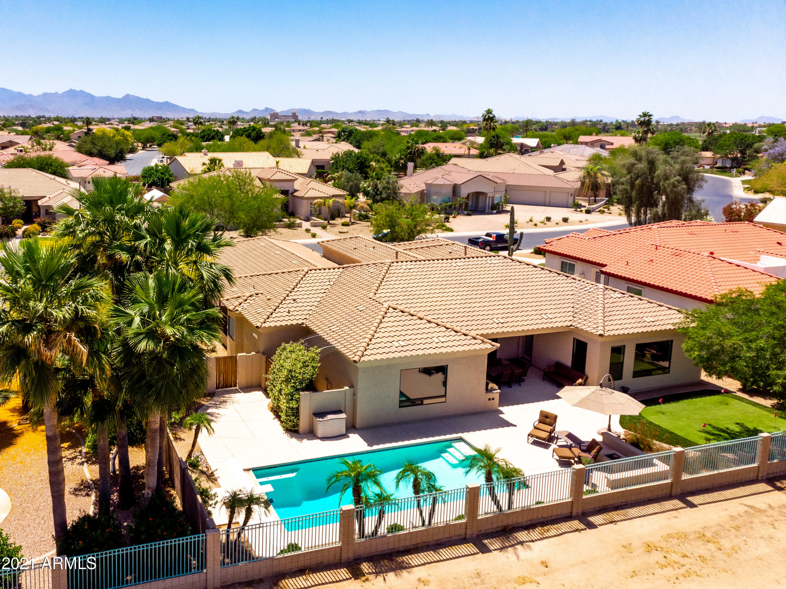 Property Photo: 13554 Fairway Loop N AZ 85395