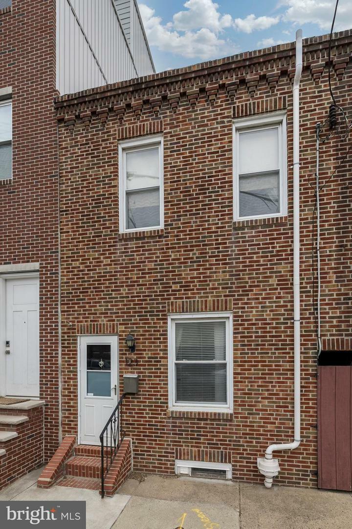 Property Photo:  123 W Allen Street  PA 19123 