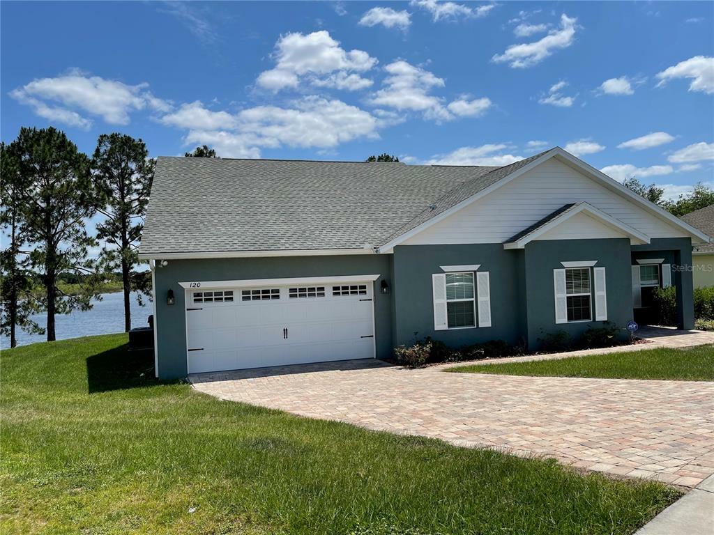 Property Photo: 120 Islabella Way FL 34736