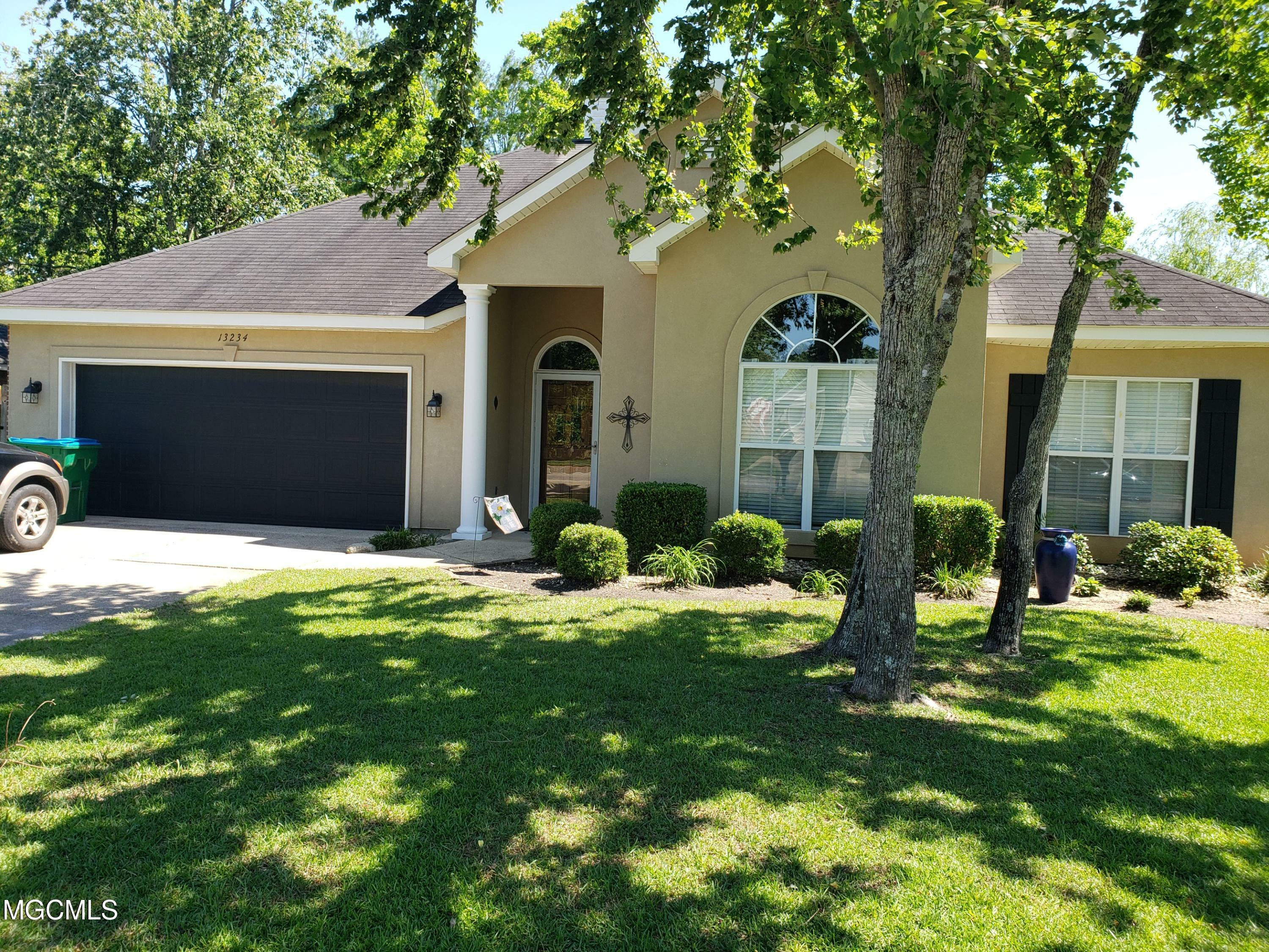 13234 E Carriage Circle  Gulfport MS 39503 photo