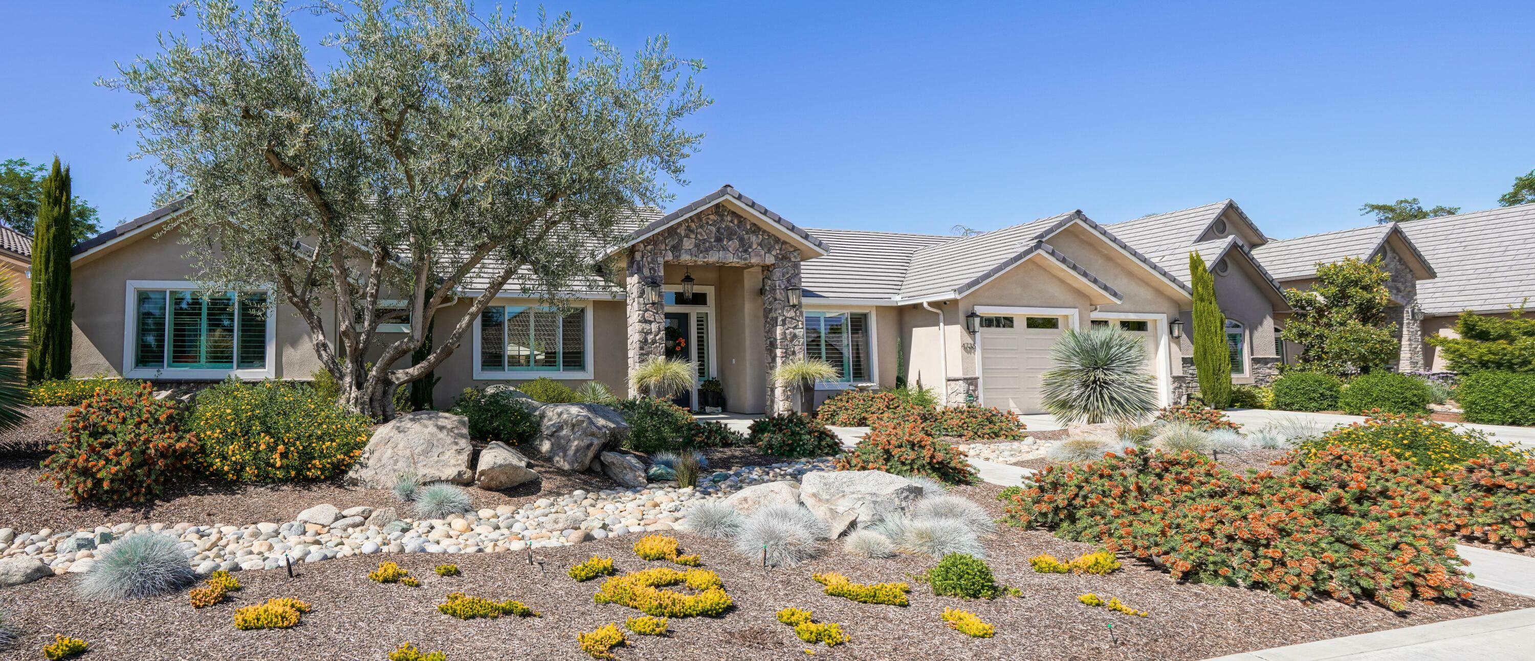 Property Photo:  4738 W Crystal Court  CA 93291 