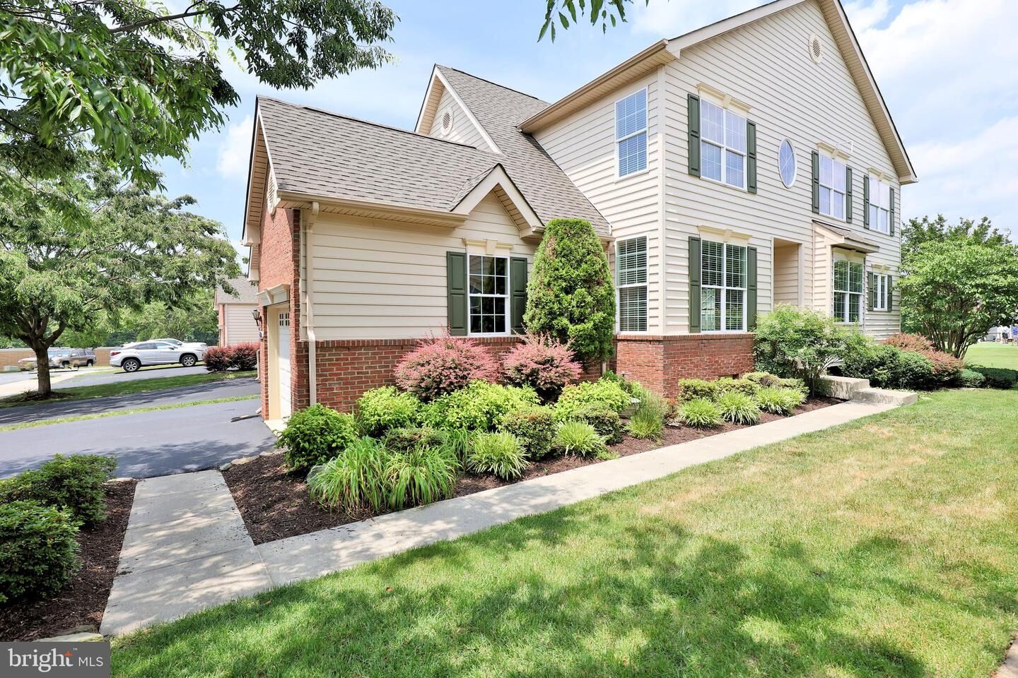 Property Photo:  43216 Baltusrol Terrace  VA 20147
