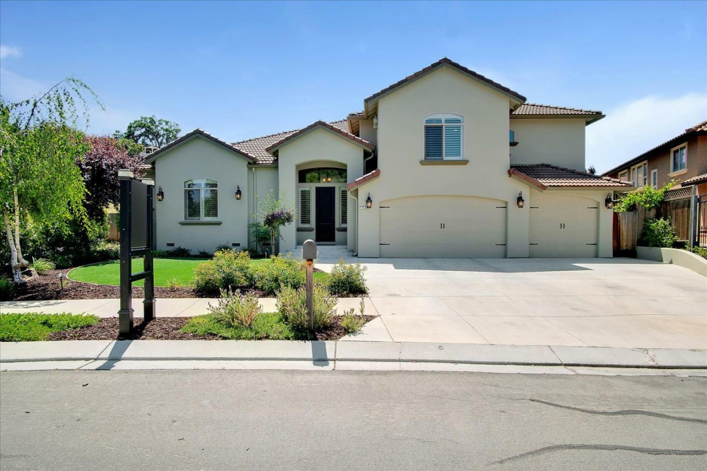 Property Photo:  708 Oak Canyon Court  CA 95023 