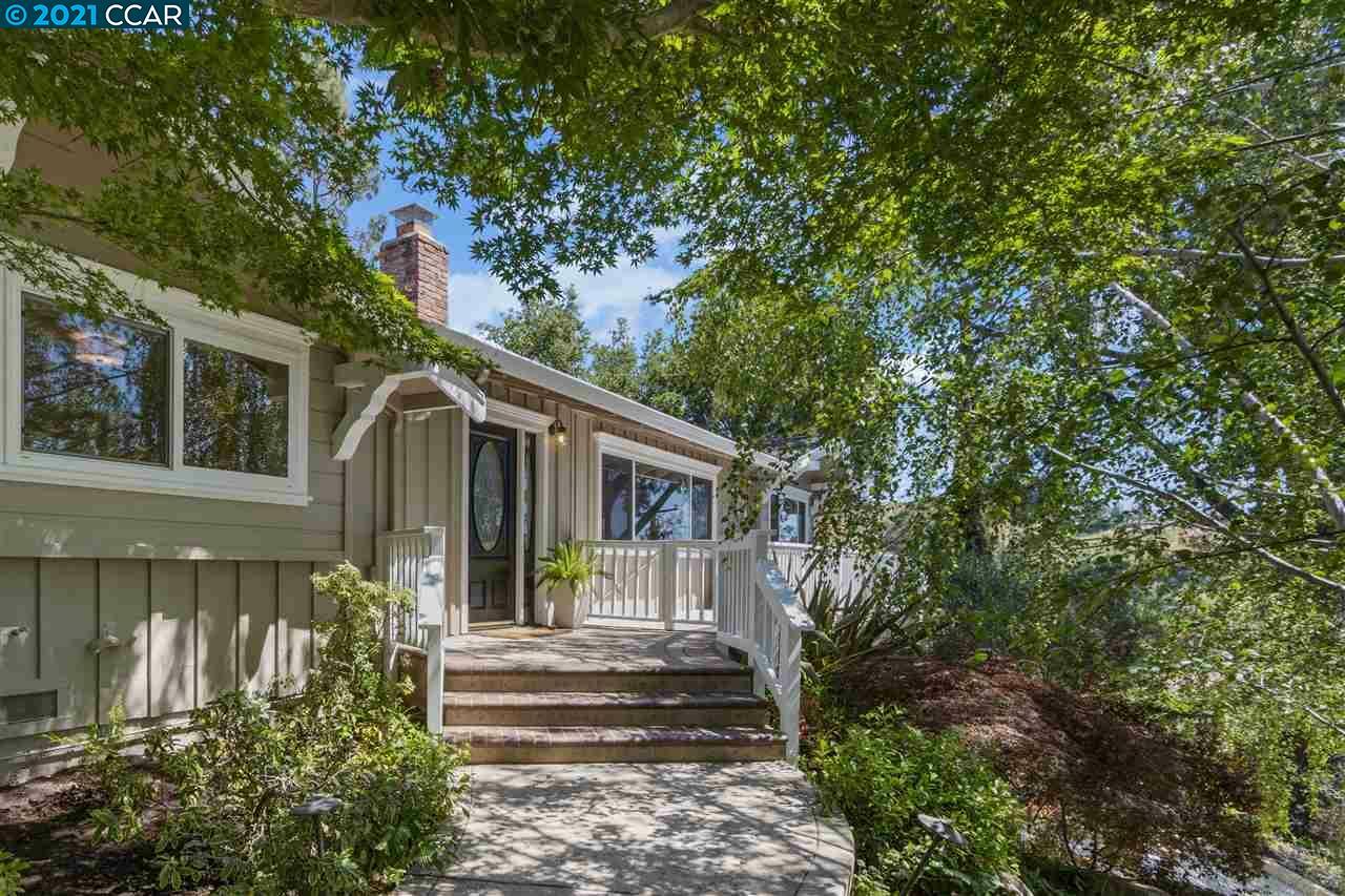 Property Photo:  3 Totterdell Ct  CA 94563 