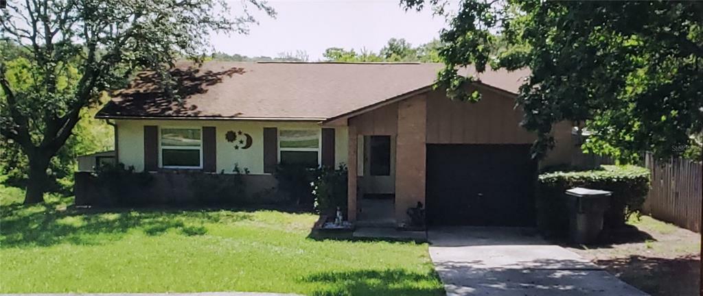 Property Photo:  311 Edgewood Drive  FL 34711 