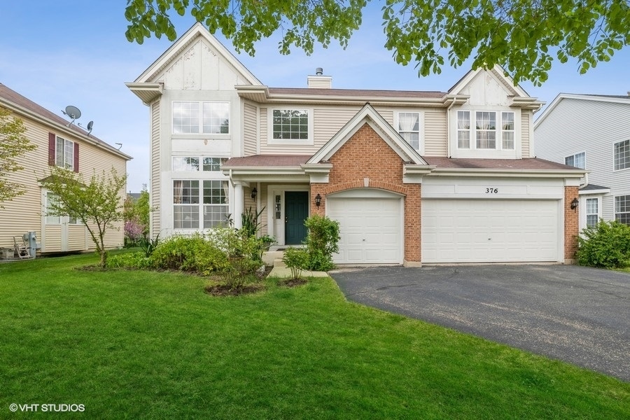Property Photo: 376 W Asbury Drive IL 60073