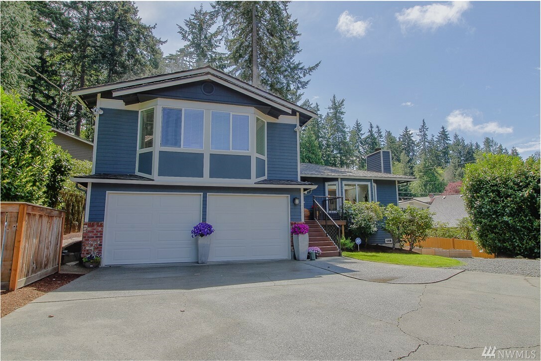 Property Photo:  237 N 172nd Place  WA 98133 