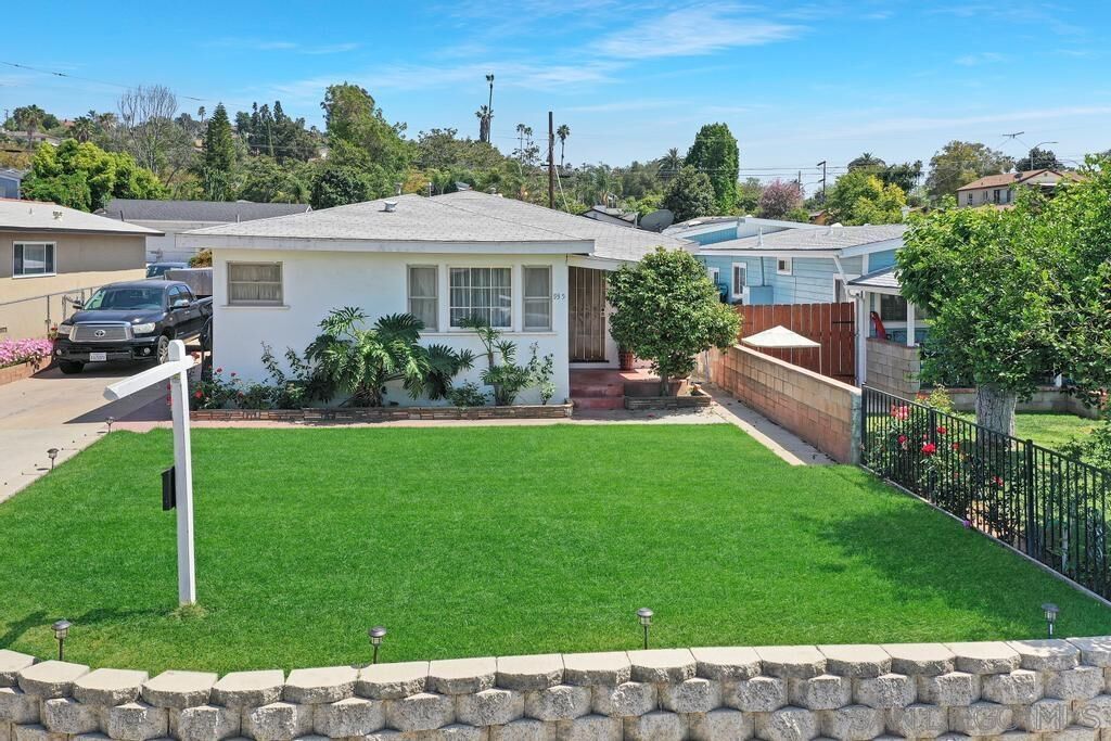 Property Photo: 935 E. 3rd Ave. CA 92025