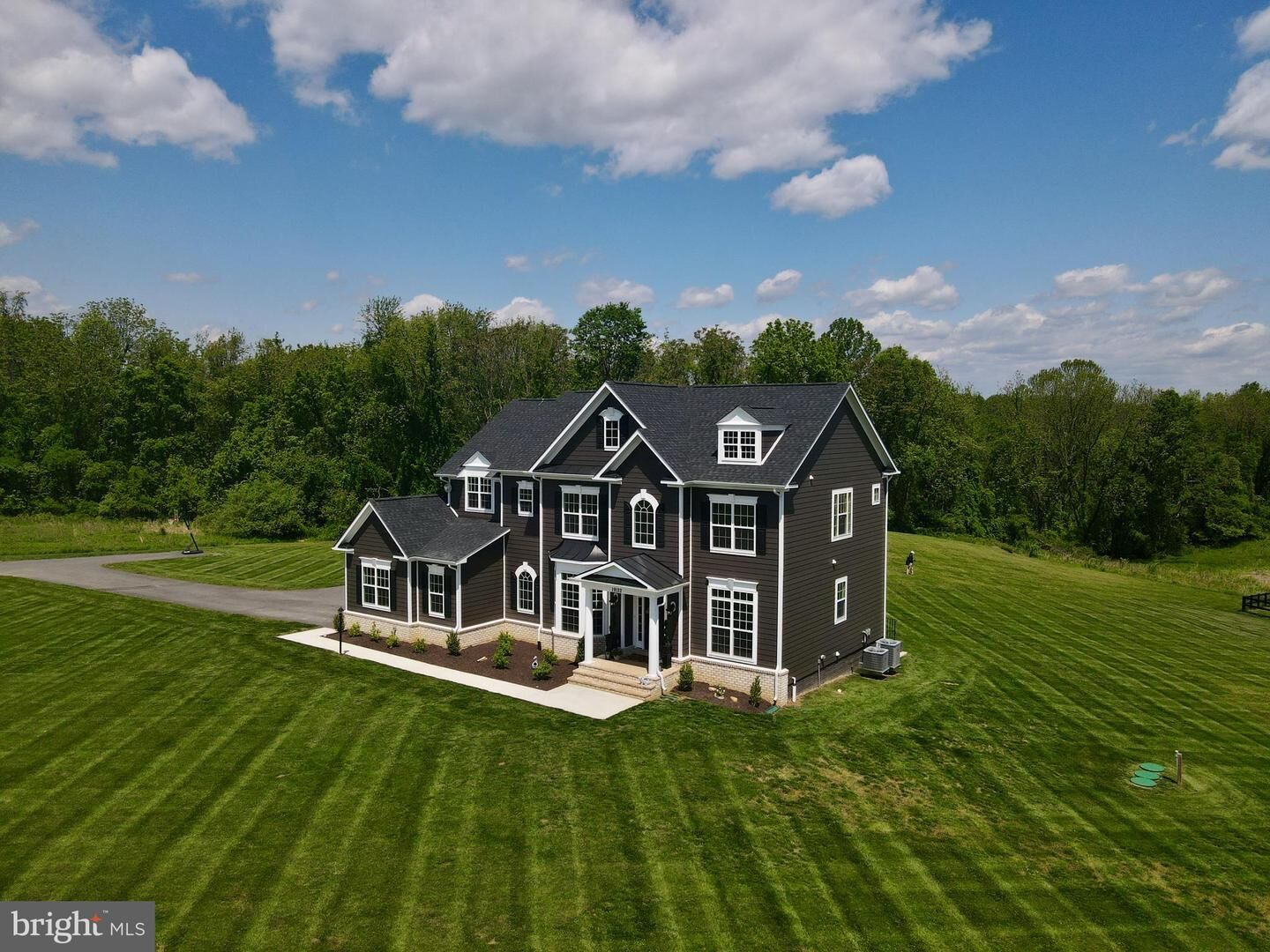 Property Photo:  19122 Bridle Branch Lane  VA 20132 