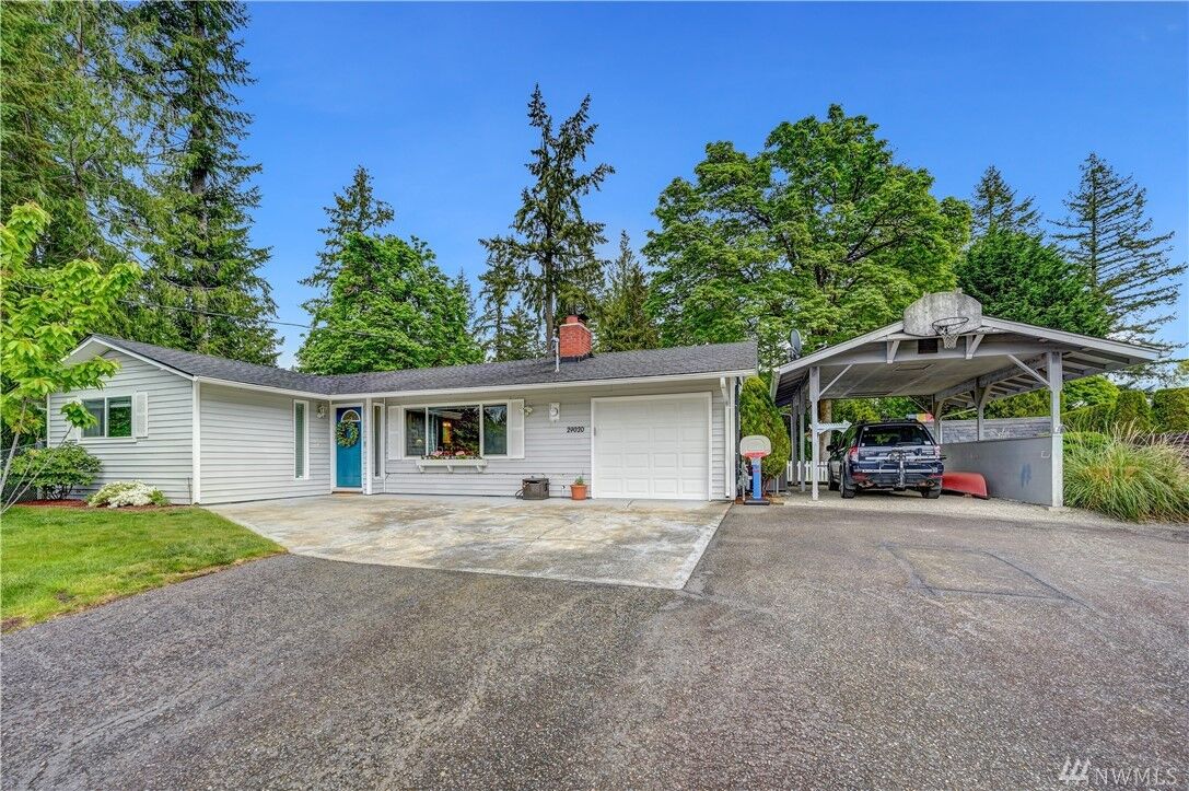Property Photo:  29020  220th Place SE  WA 98010 