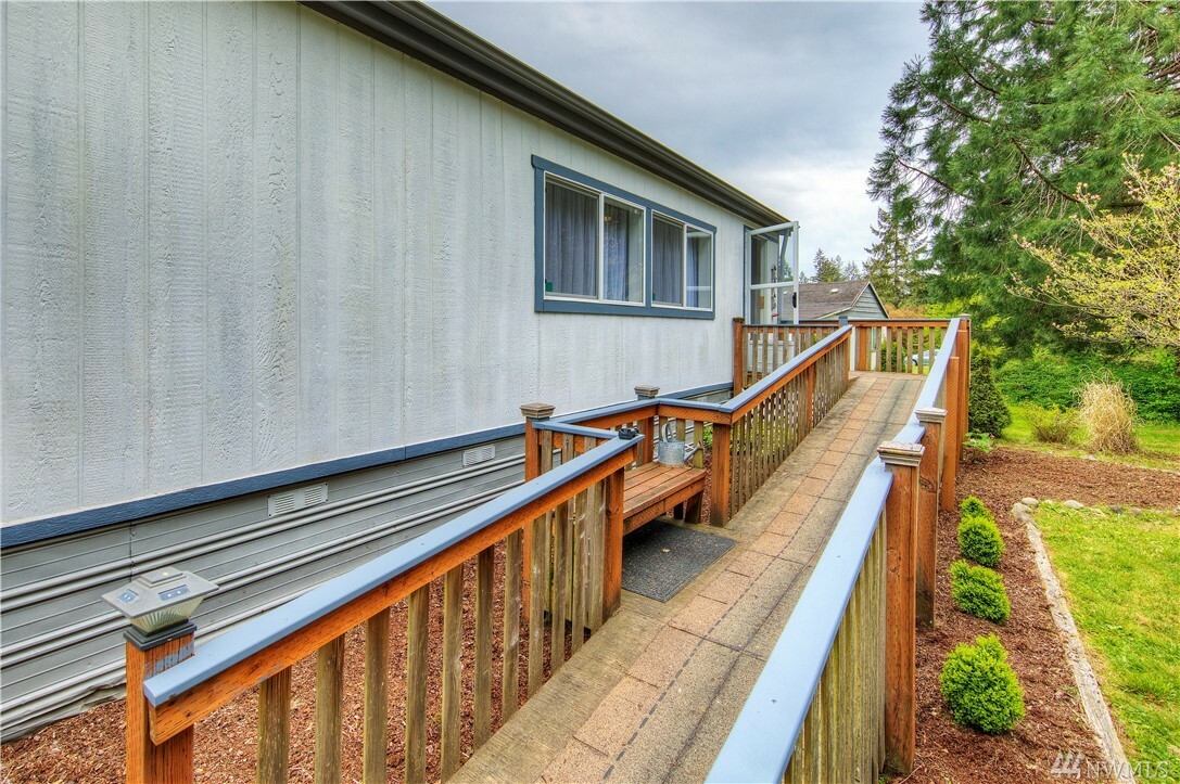 Property Photo:  4832 87th Ave SE  WA 98501 