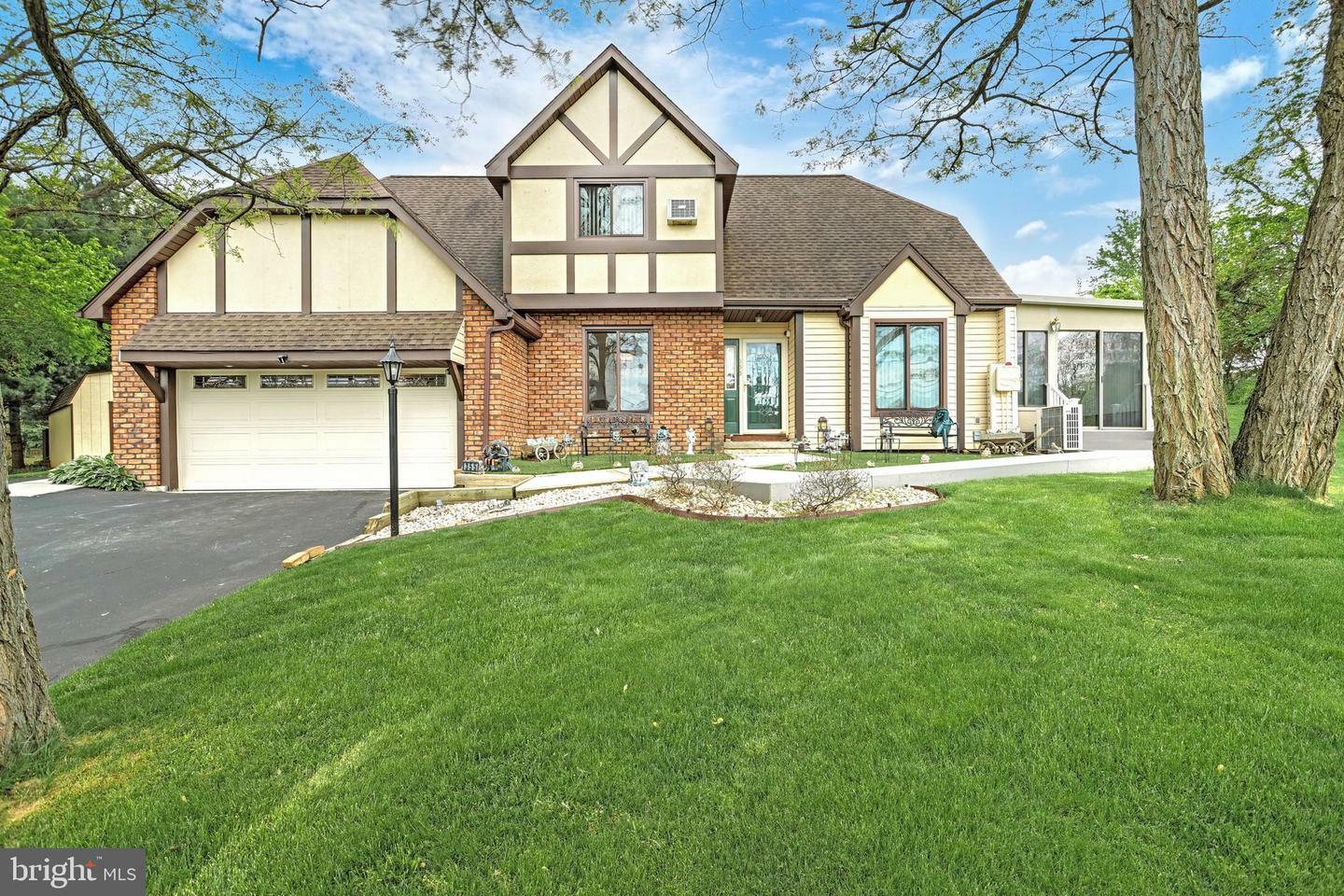 Property Photo: 355 Montclair Road PA 17325