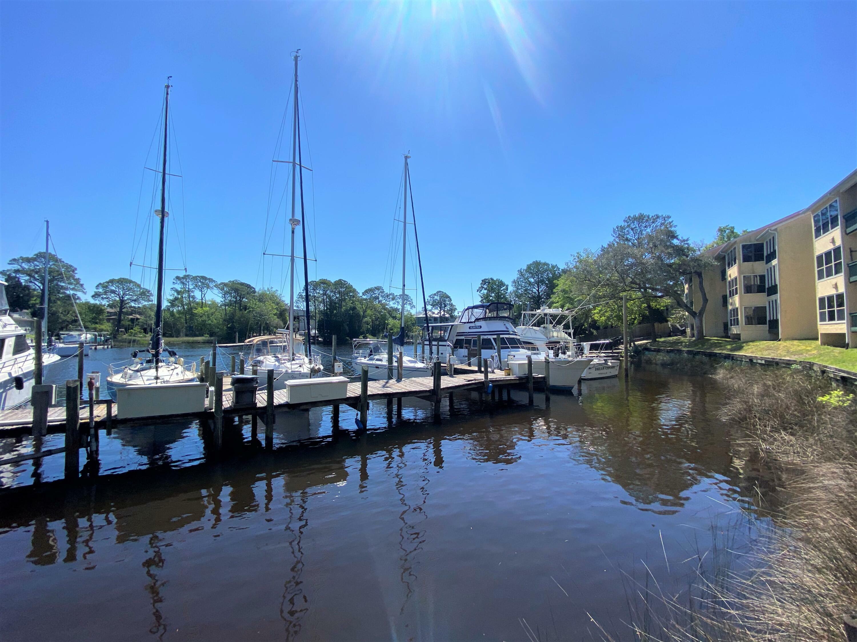 Property Photo:  300 Yacht Club Drive Unit 08  FL 32578 