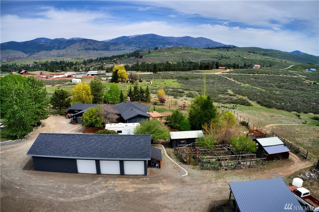 Property Photo:  31 Rendezvous Rd  WA 98862 