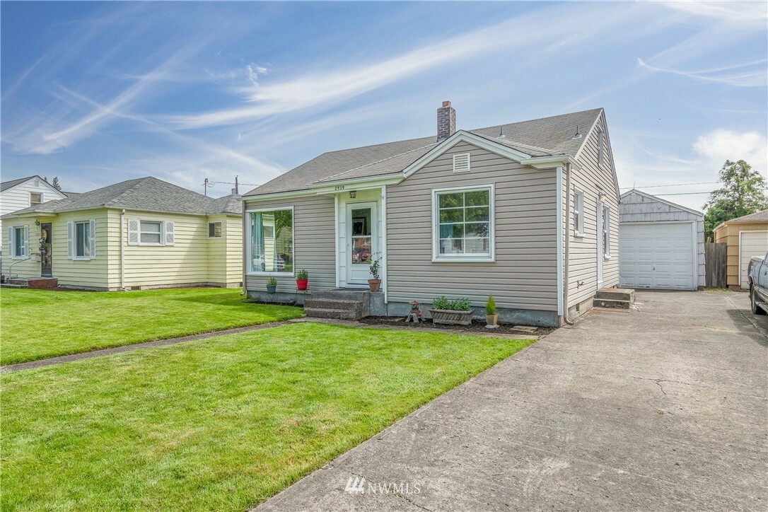 Property Photo:  2939 Field Street  WA 98632 