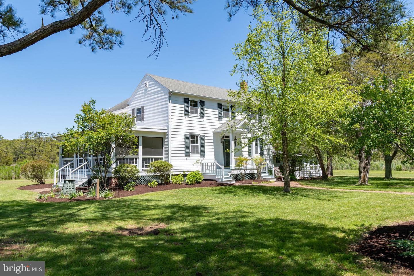 Property Photo: 1604 Town Point Road MD 21613