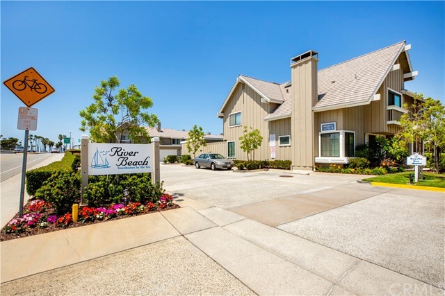 Property Photo: 309 Regatta Way CA 90740