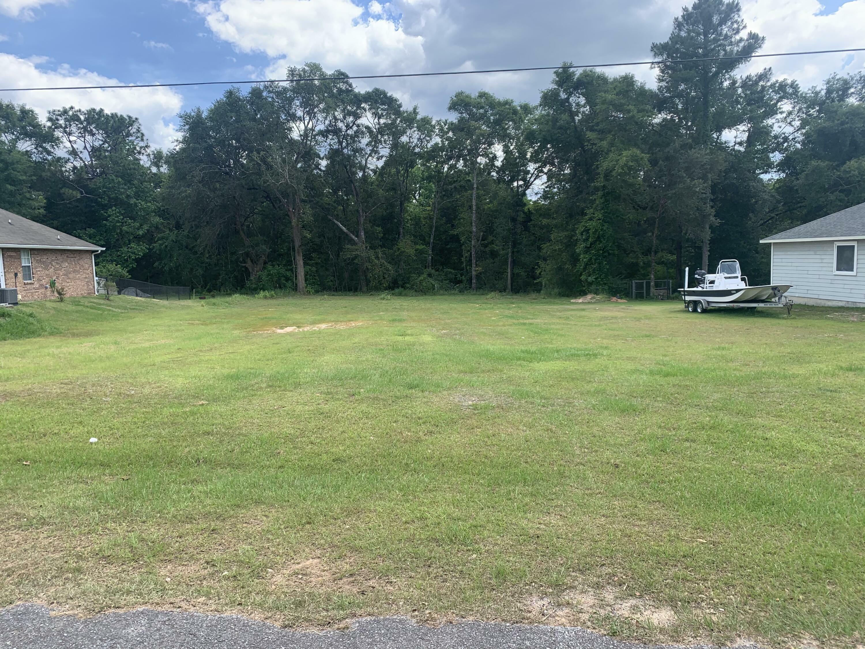 Property Photo:  Xxx Lot 14 Long Needle Court  FL 32531 