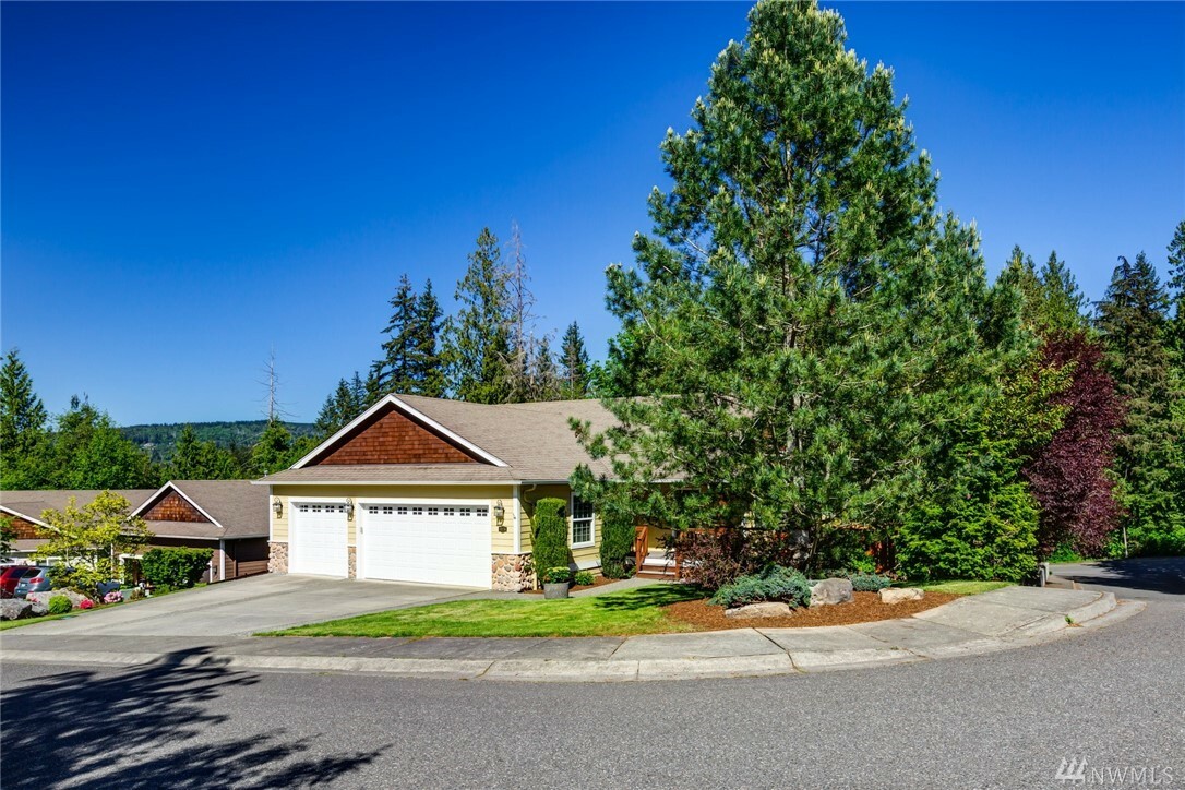 Property Photo:  1376 N Parkstone Ct  WA 98229 