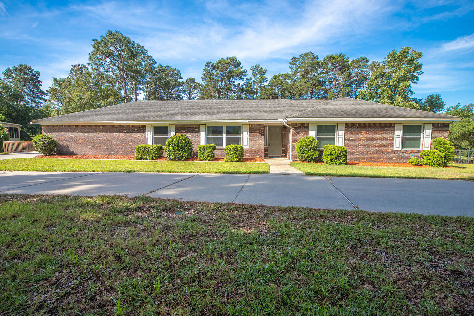 Property Photo:  545 Golf Course Drive  FL 32578