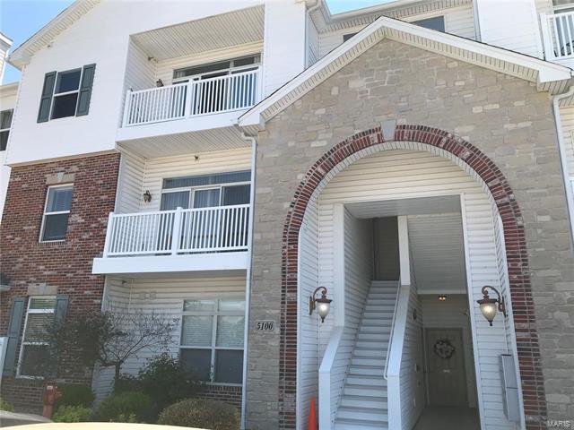 Property Photo:  5100 Tesson Gardens Court 2C   63128 