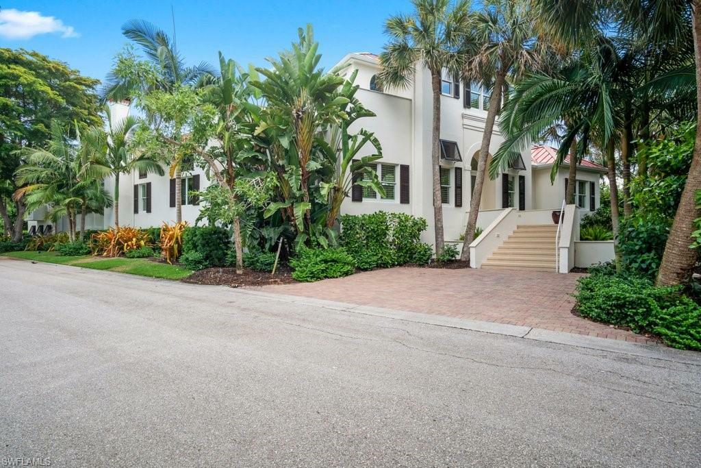 Property Photo:  27461 Harbor Cove Ct  FL 34134 