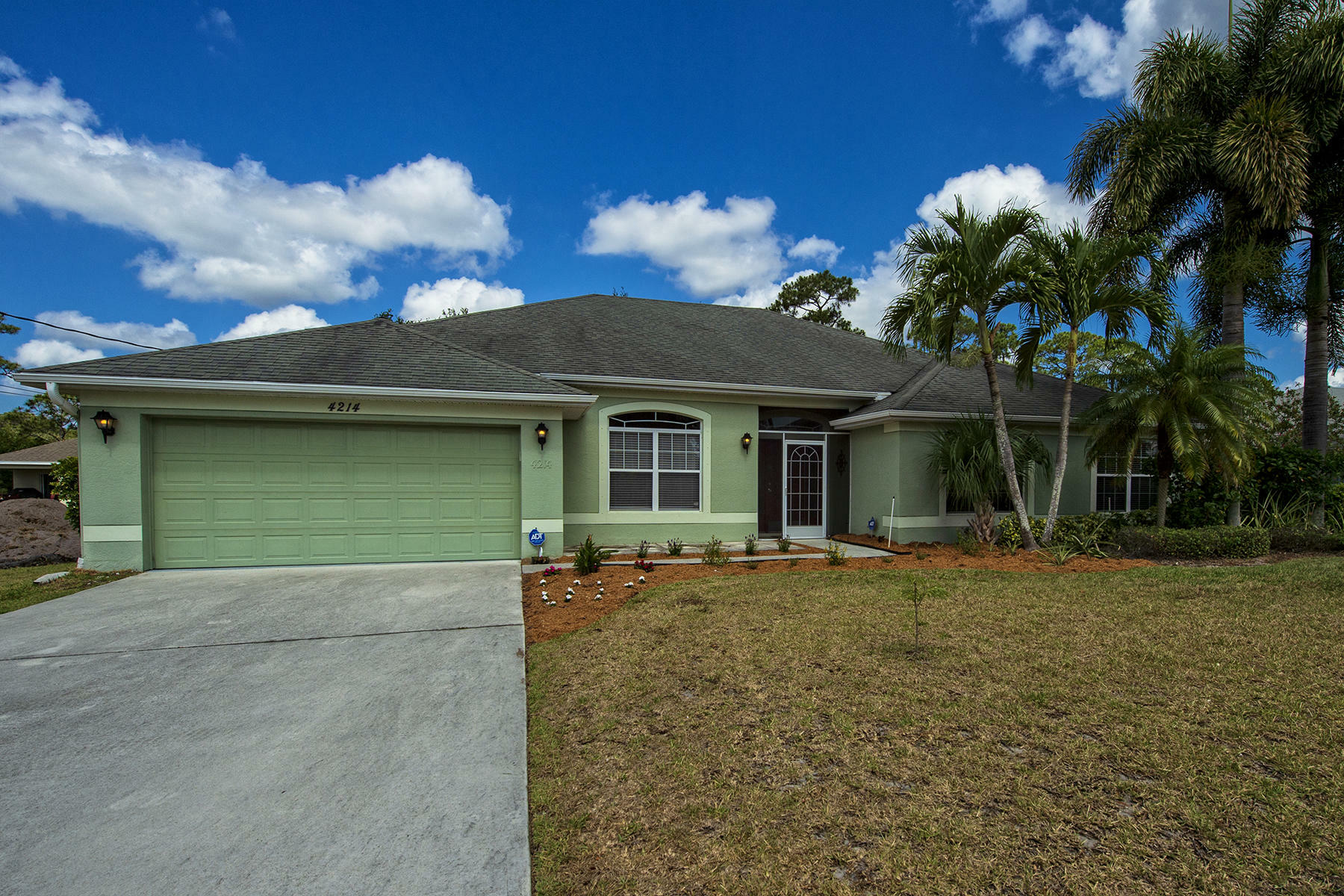 Property Photo:  4214 SW Oblique Street  FL 34953 