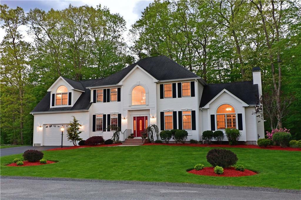 Property Photo: 27 Billington Cir RI 02864