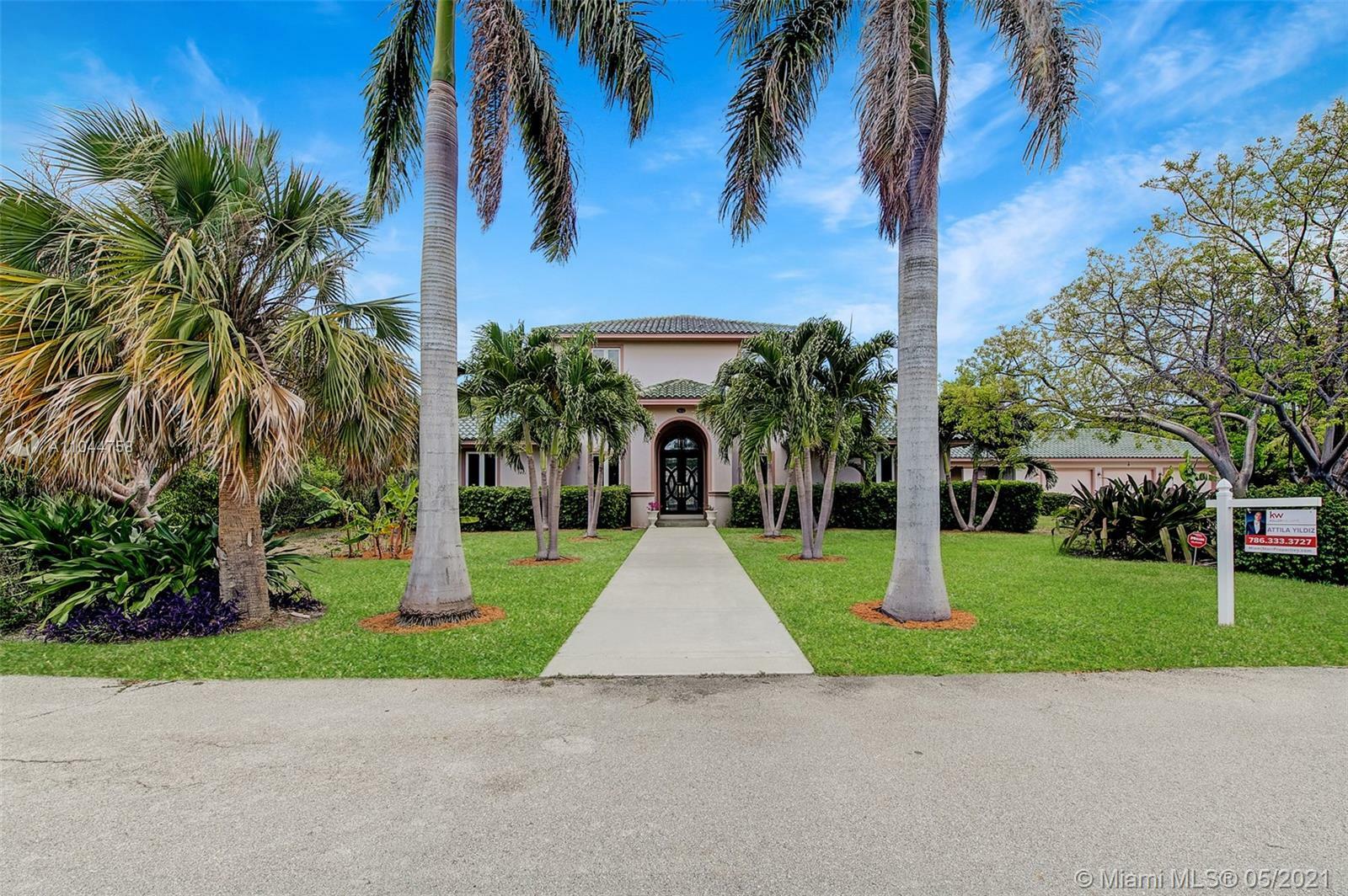 Property Photo:  804 E Marbella Ln E  FL 33462 