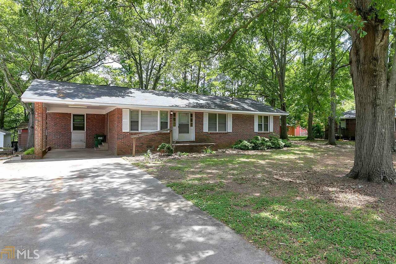 Property Photo: 1358 Armstead Circle GA 30655