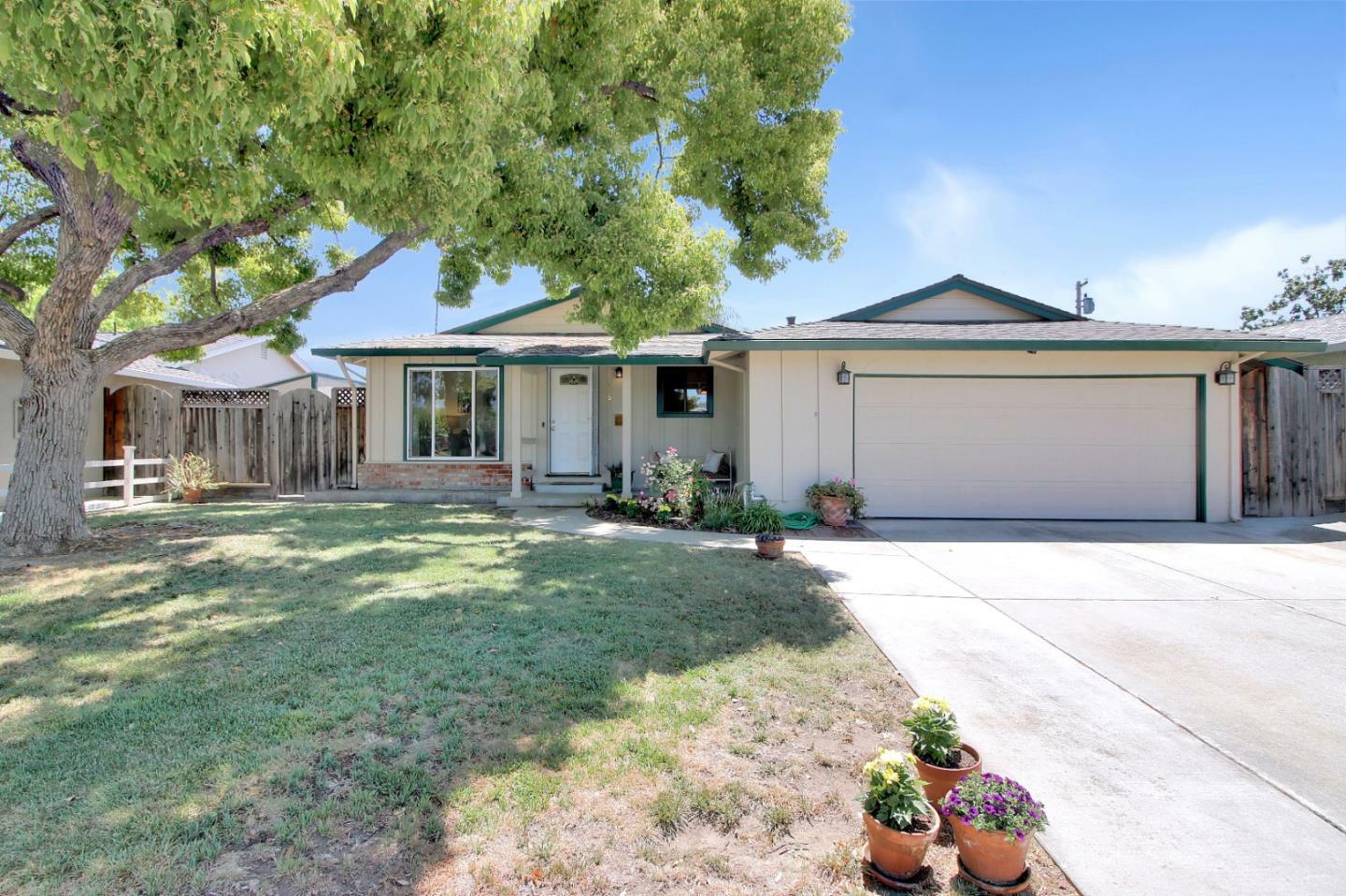 Property Photo: 1360 Bouret Drive CA 95118