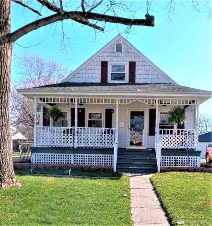 Property Photo: 1130 E Lindsey Avenue OH 45342