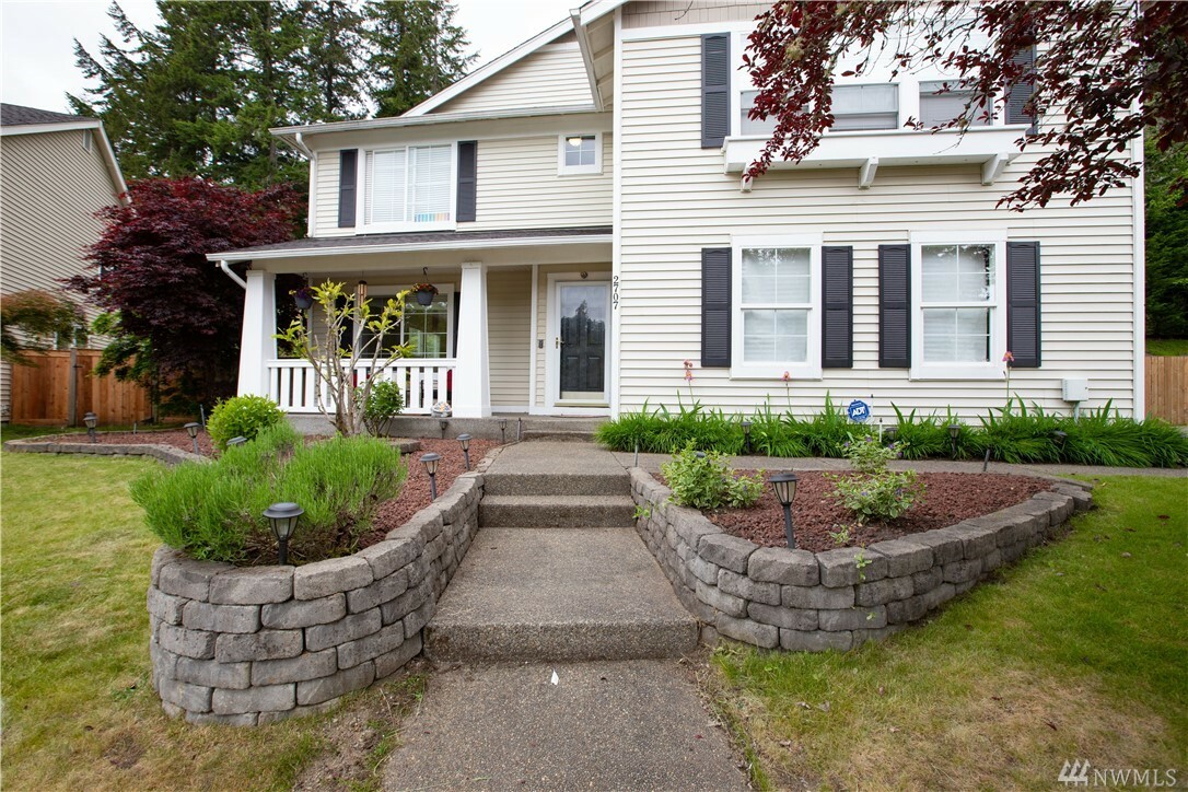 Property Photo:  2707 Macarthur St  WA 98327 